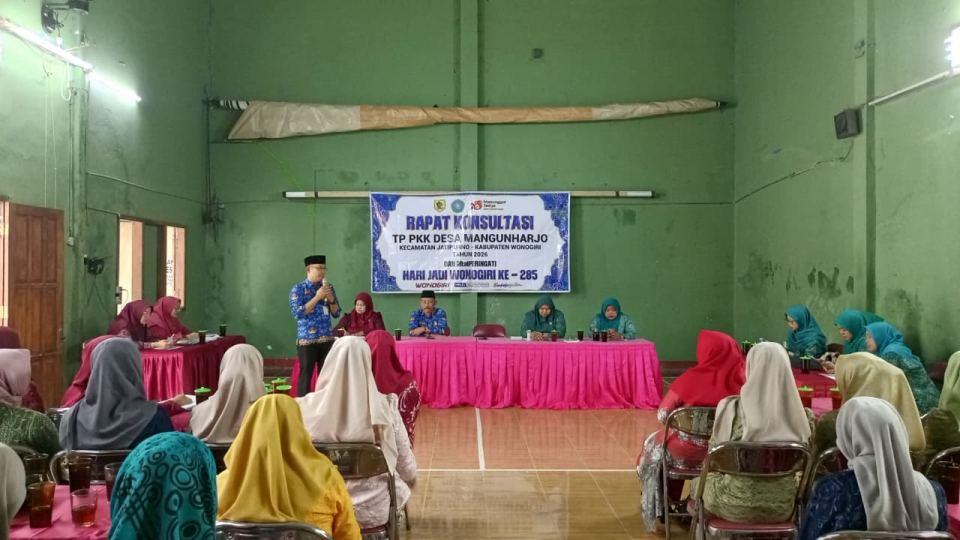 Penguatan Literasi Administrasi Kependudukan Melalui GENDUK PKK di Kecamatan Jatipurno “SOSIALISASI GERAKAN GENDUK PKK TP PKK KECAMATAN JATIPURNO DI DESA MANGUNHARJO