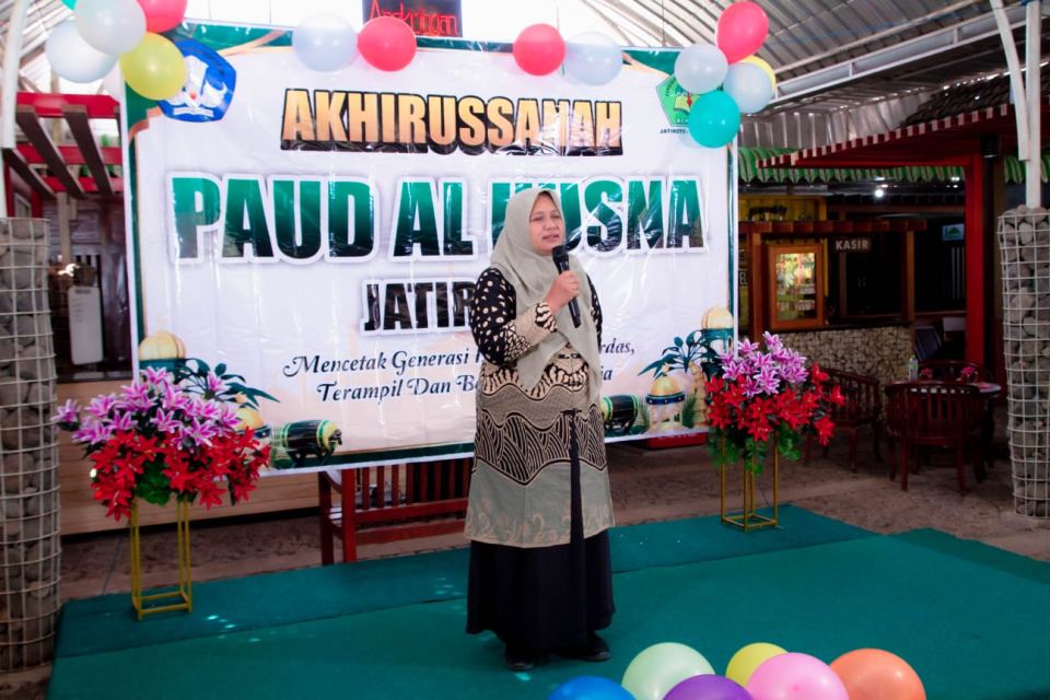 Bunda Literasi Kecamatan Jatiroto Hadiri Pelepasan PAUD, Tekankan Pentingnya Literasi Sejak Usia Dini