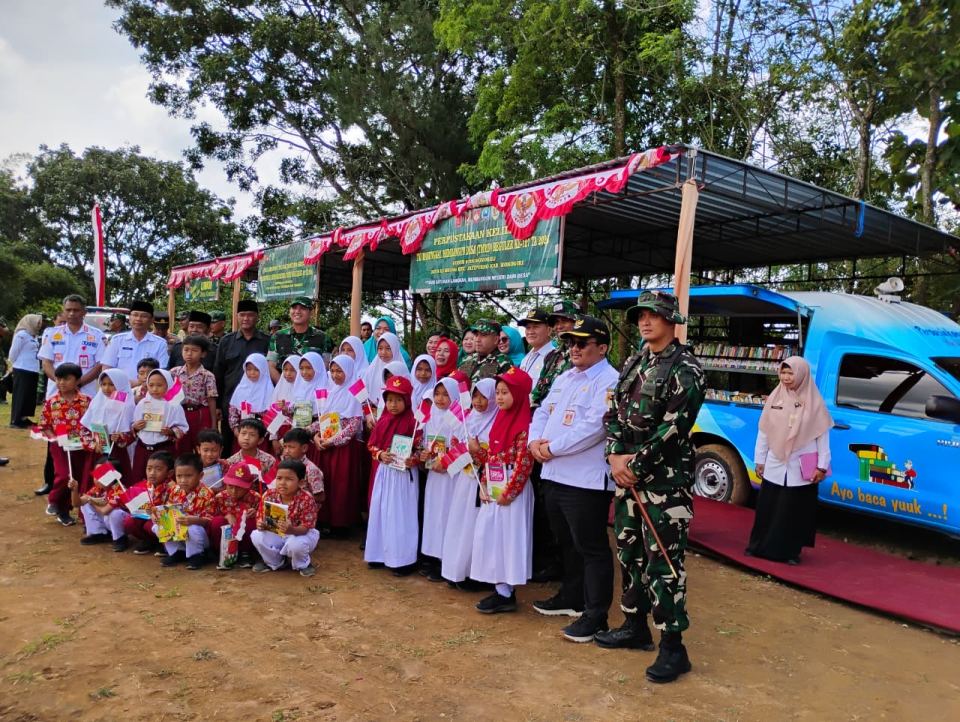 Dinas Kearsipan dan Perpustakaan Hadirkan Mobil Perpustakaan Keliling pada Penutupan TMMD Reguler 127 Tahun 2026