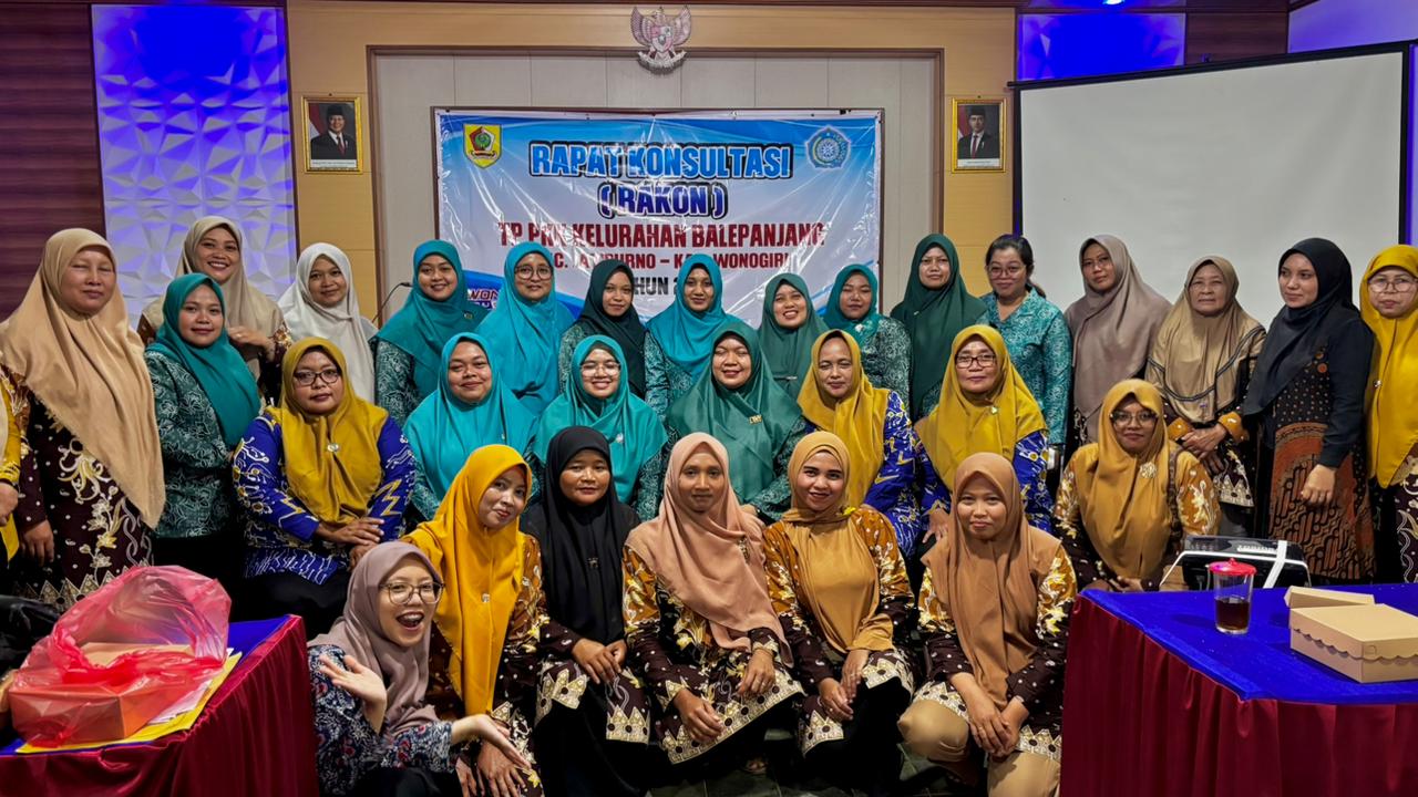 Penguatan Literasi Administrasi Kependudukan Melalui GENDUK PKK di Kecamatan Jatipurno “SOSIALISASI GERAKAN GENDUK PKK TP PKK KECAMATAN JATIPURNO DI KELURAHAN BALEPANJANG”