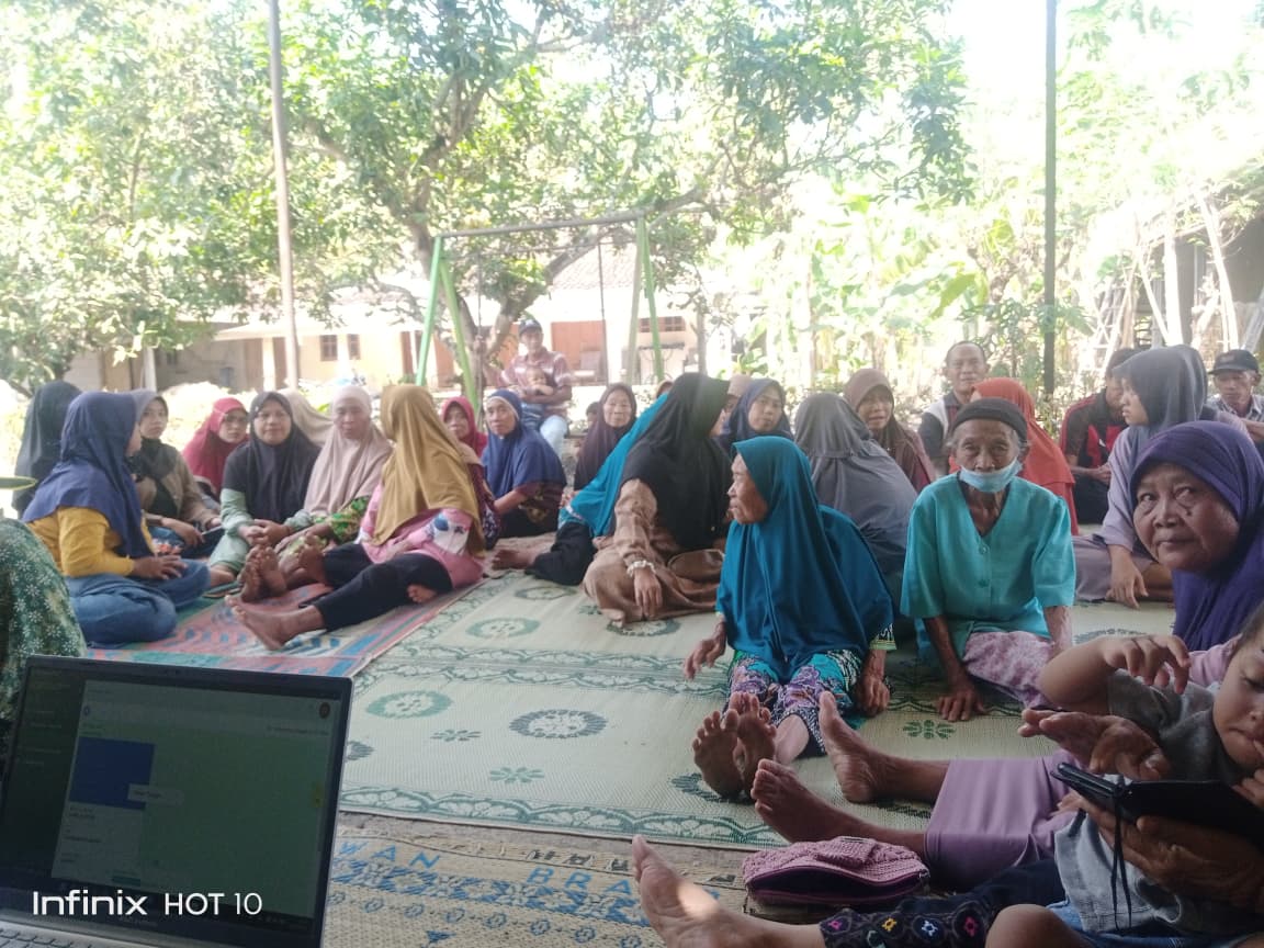 Bunda Literasi Kecamatan Paranggupito Sosialisasikan Gerakan Stop Boros Pangan kepada Warga Dusun Gudangharjo