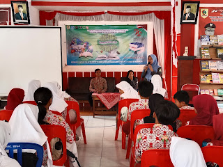 Mengasah Kreativitas Menulis Anak Bersama IPNU-IPPNU Purwantoro