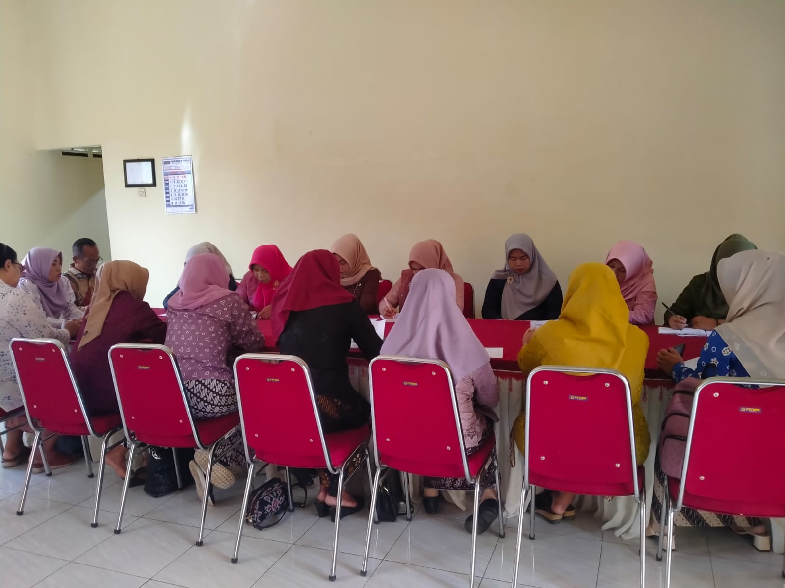 Rapat konsultasi,peringatan HKG PKK dan Peringatan Hari Kartini TP PKK KECAMATAN TIRTOMOYO